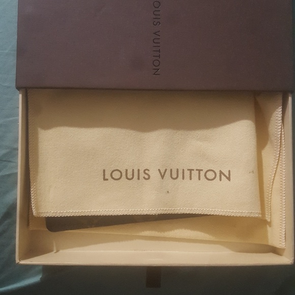 Mens louis vuitton leather wallet - Picture 5 of 7